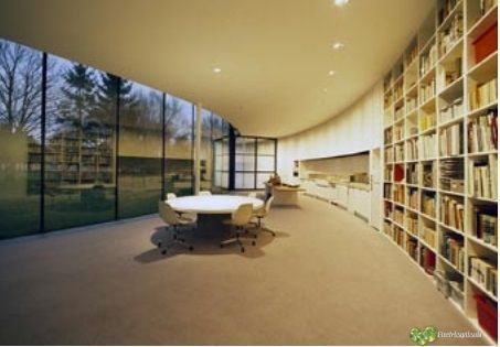 ilumiancion vertical en paredes en bibliotecas y comercio