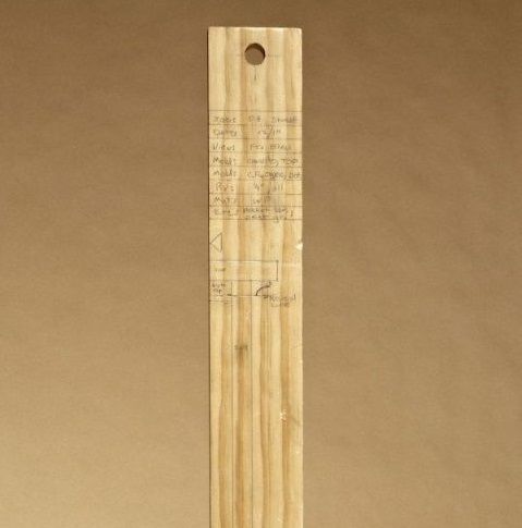poste de madera para medir